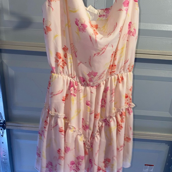 Romper - Picture 2 of 5